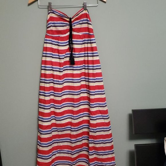 BNWT Roxy Strapless Maxi Dress - Picture 1 of 5